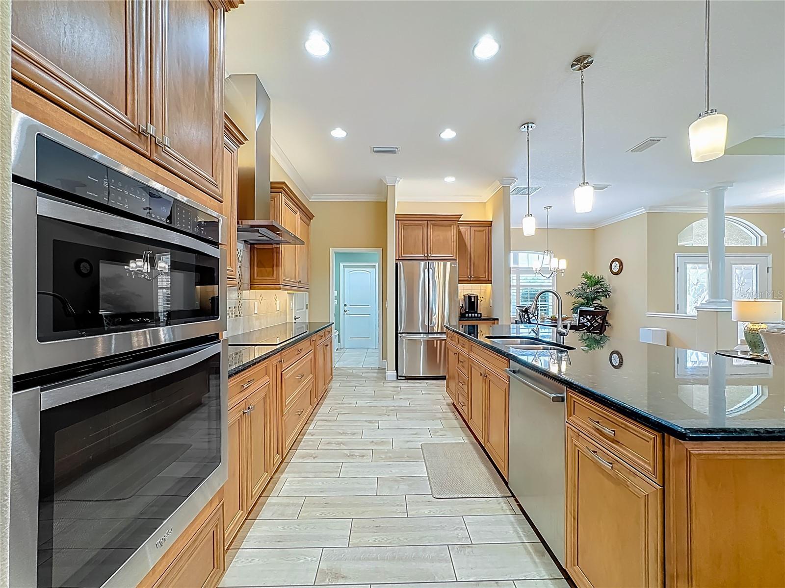 Image 29 of 95 For 15315 37th Court E