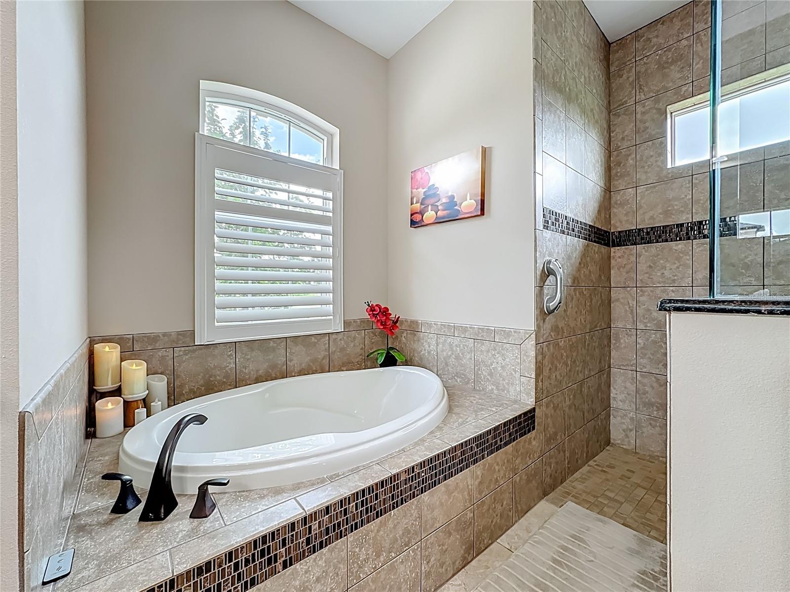 Image 39 of 95 For 15315 37th Court E