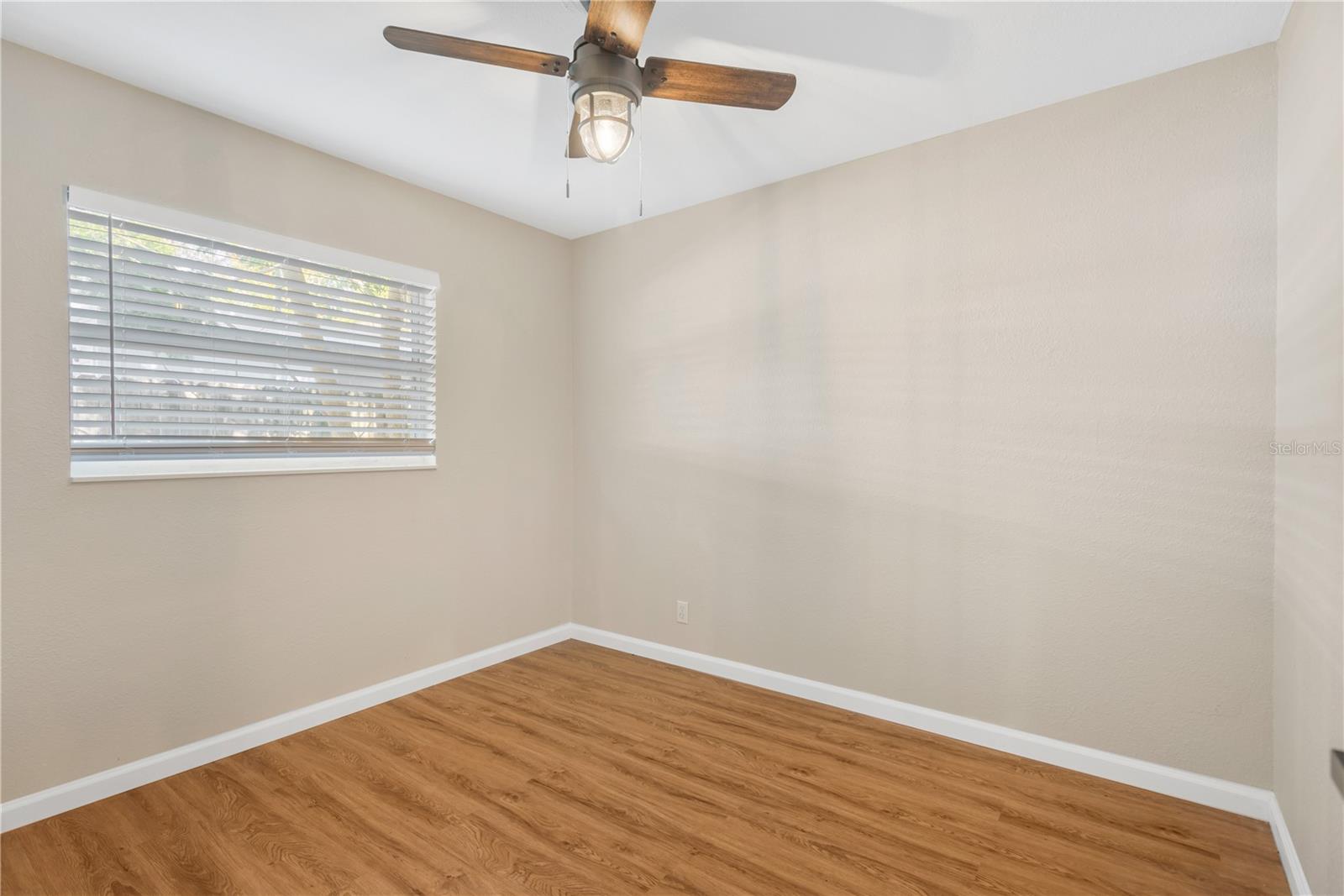 Image 20 of 34 For 6815 Wall Street