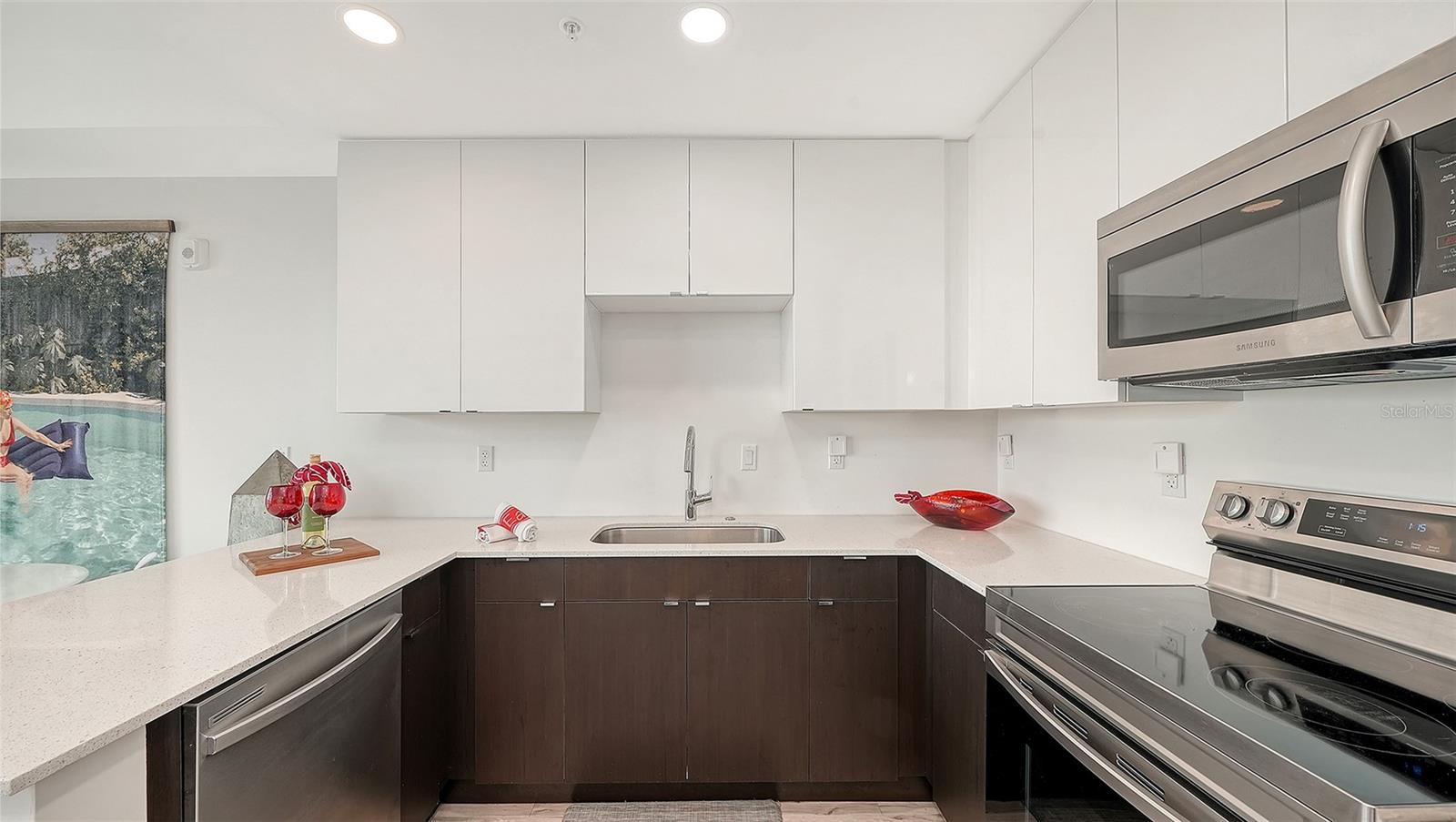 Image 13 of 57 For 1709 Tamiami Trail 522