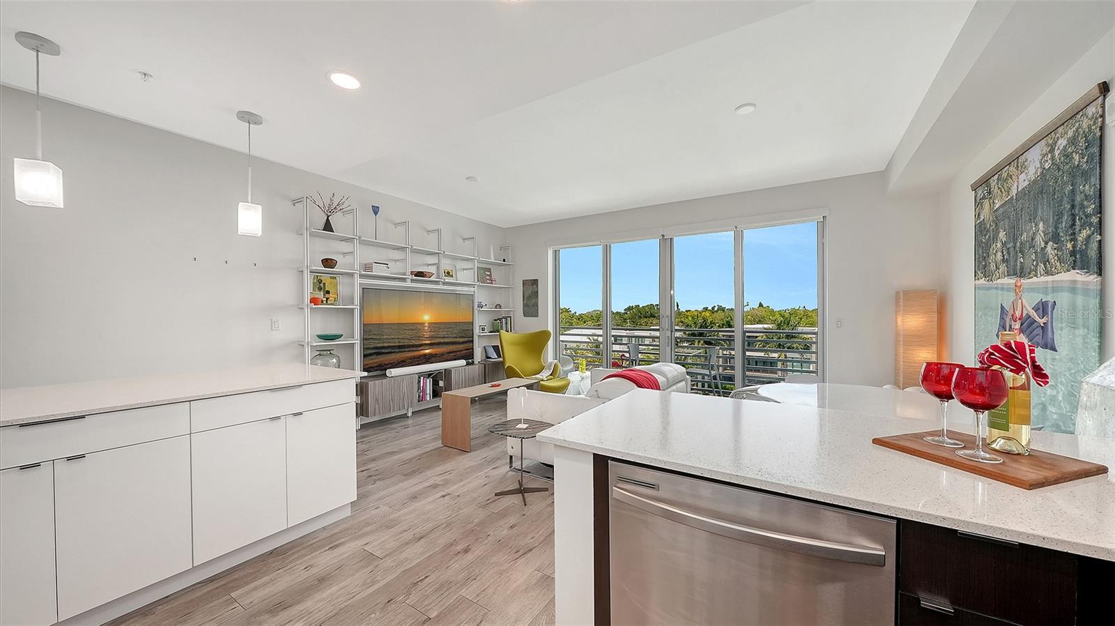 Image 16 of 57 For 1709 Tamiami Trail 522