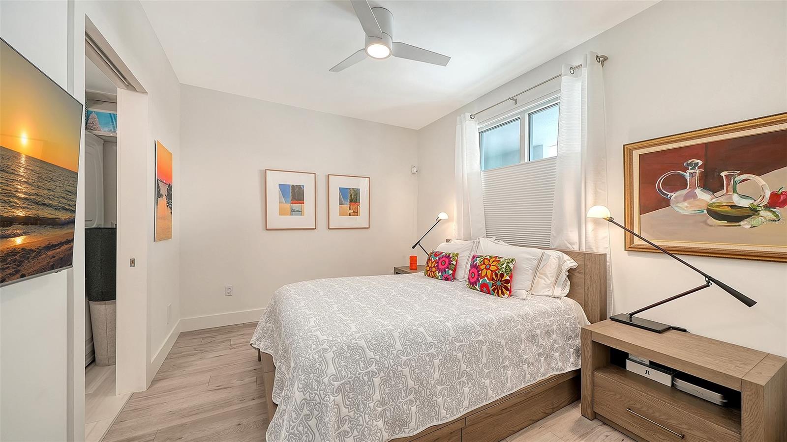 Image 18 of 57 For 1709 Tamiami Trail 522