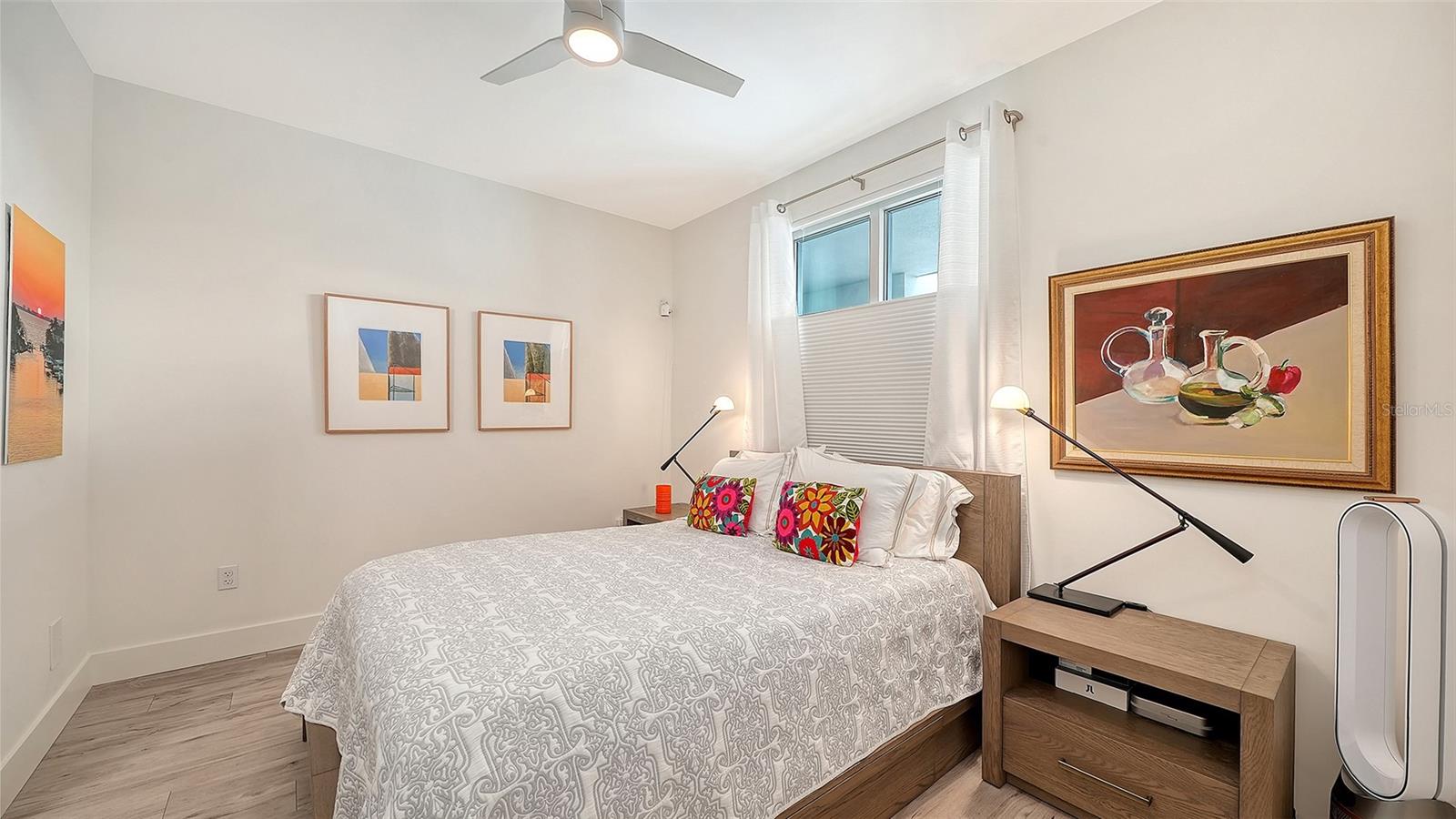 Image 21 of 57 For 1709 Tamiami Trail 522