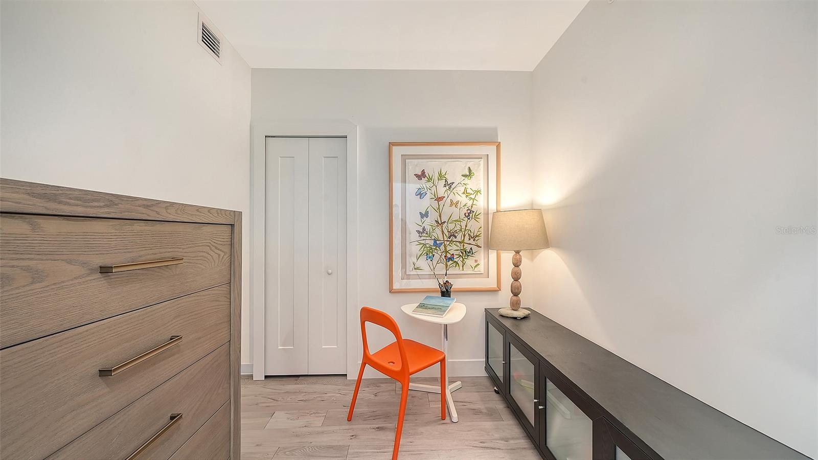 Image 27 of 57 For 1709 Tamiami Trail 522