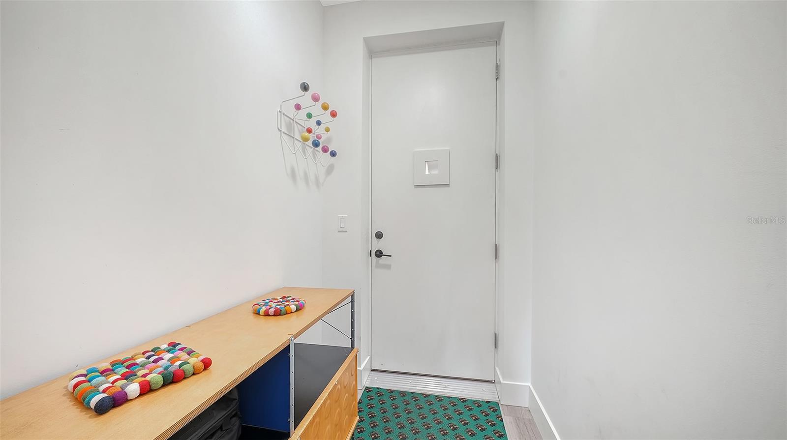 Image 28 of 57 For 1709 Tamiami Trail 522