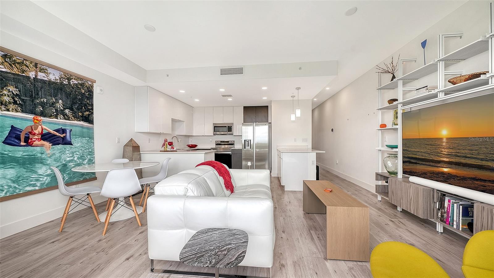 Image 6 of 57 For 1709 Tamiami Trail 522