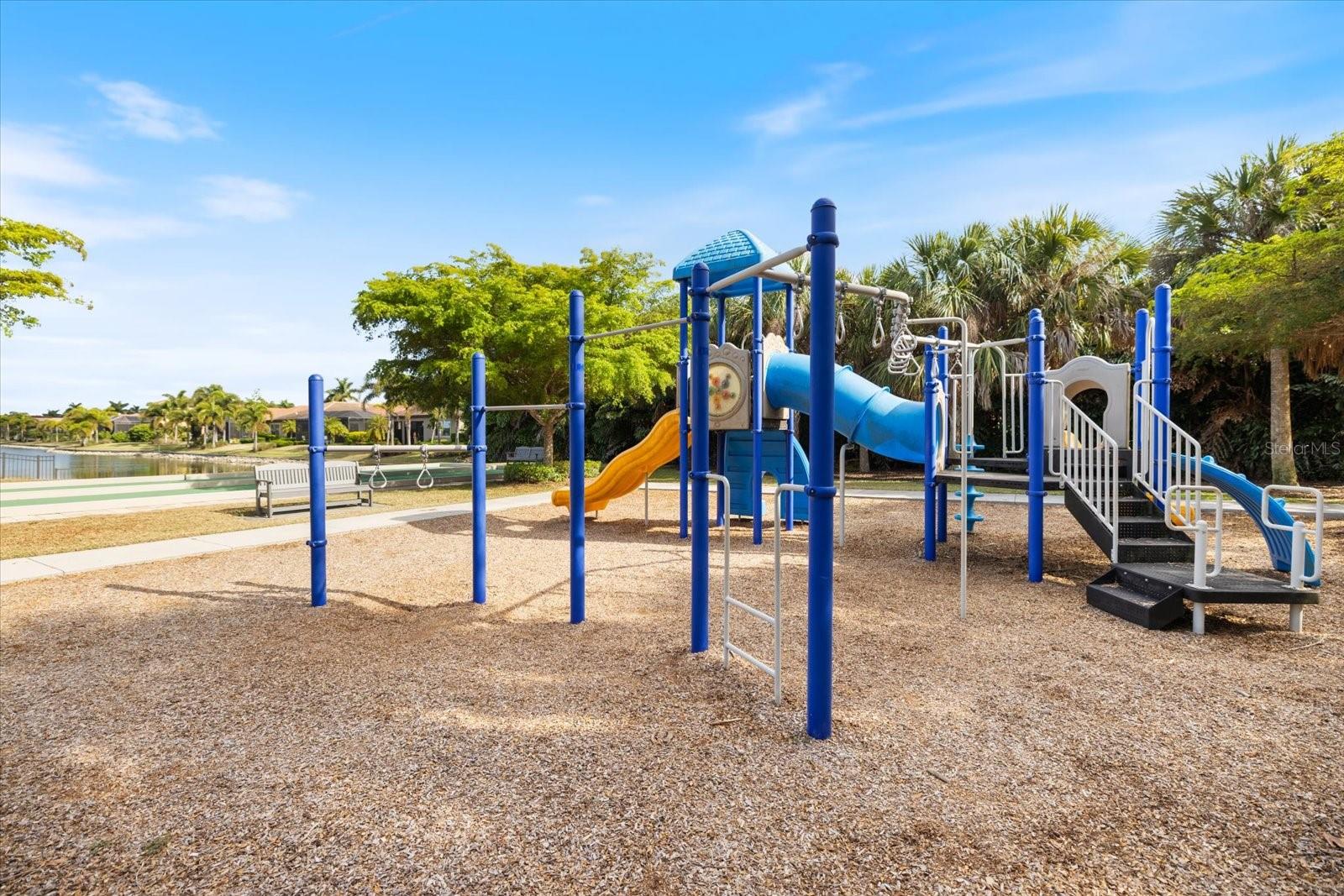 Image 39 of 70 For 520 Maraviya Boulevard