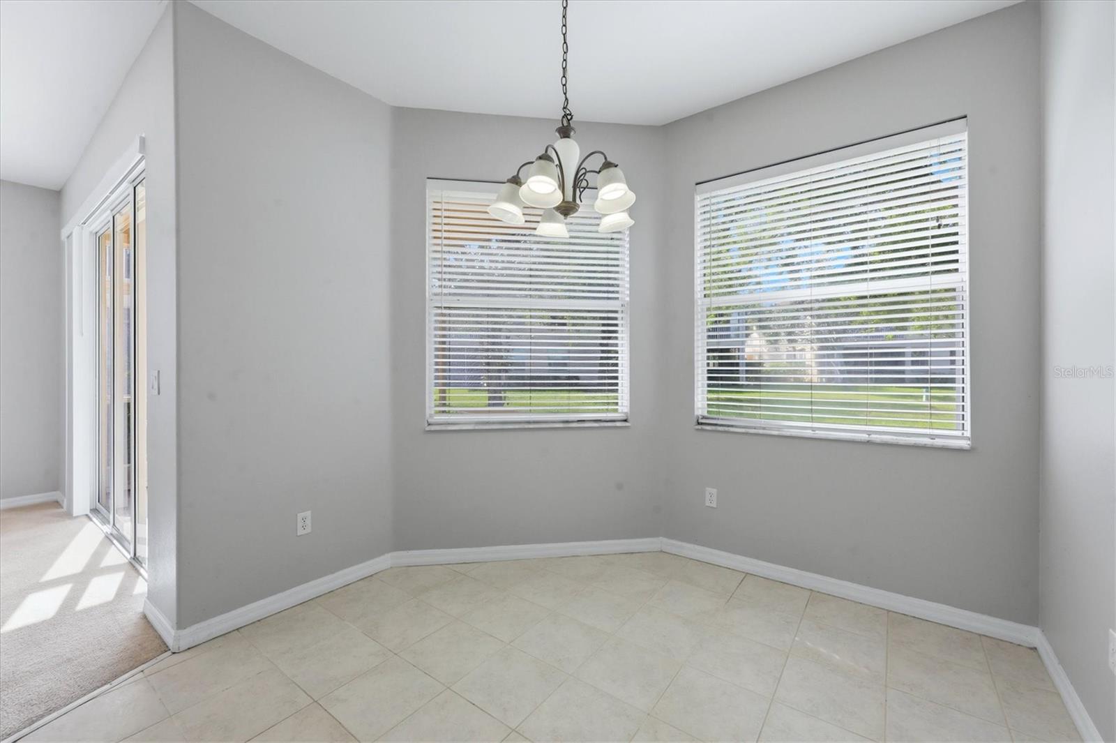 Image 14 of 53 For 4266 Vicenza Drive A39