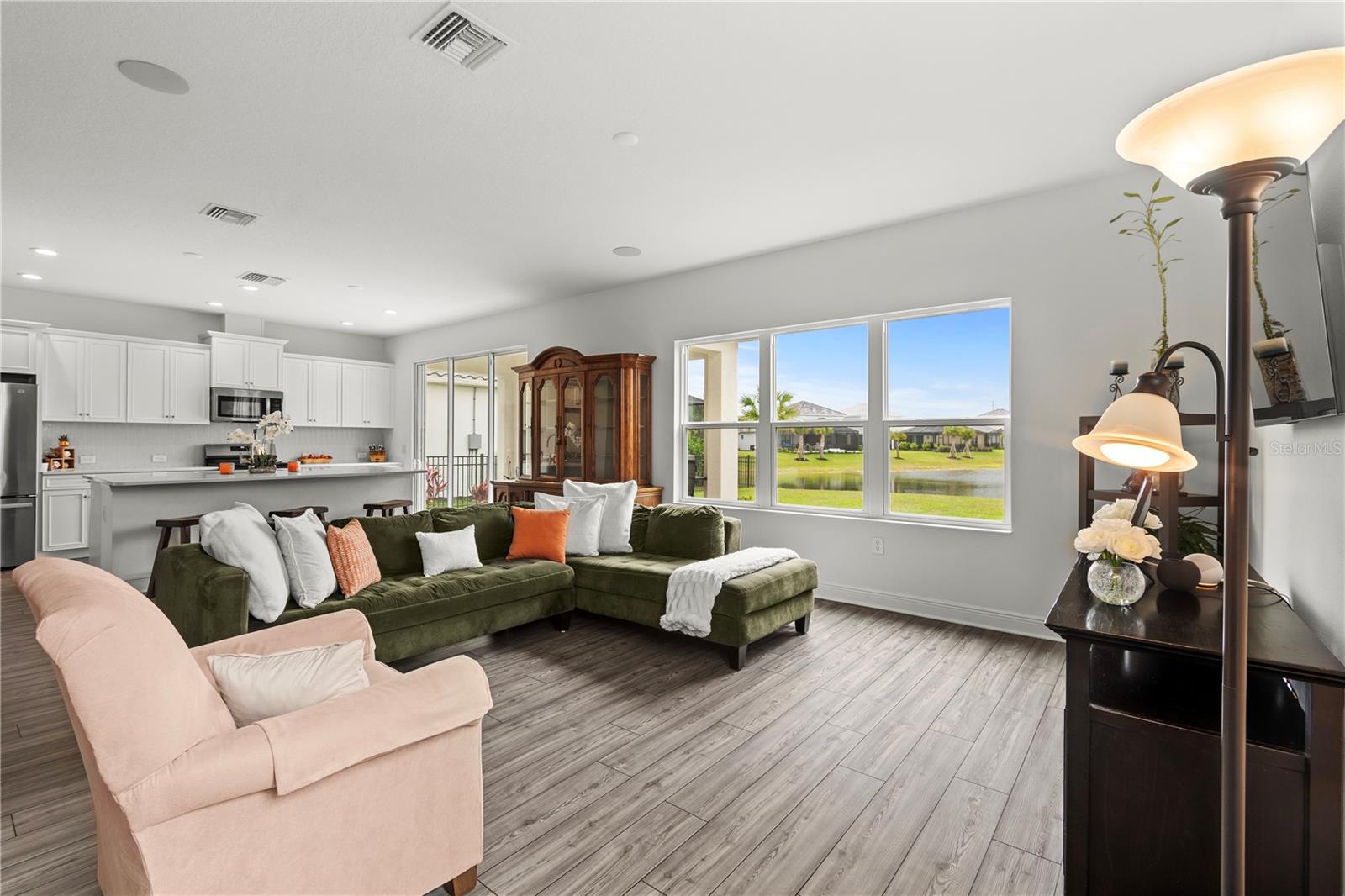 Image 10 of 71 For 9924 Crystal Isle Circle