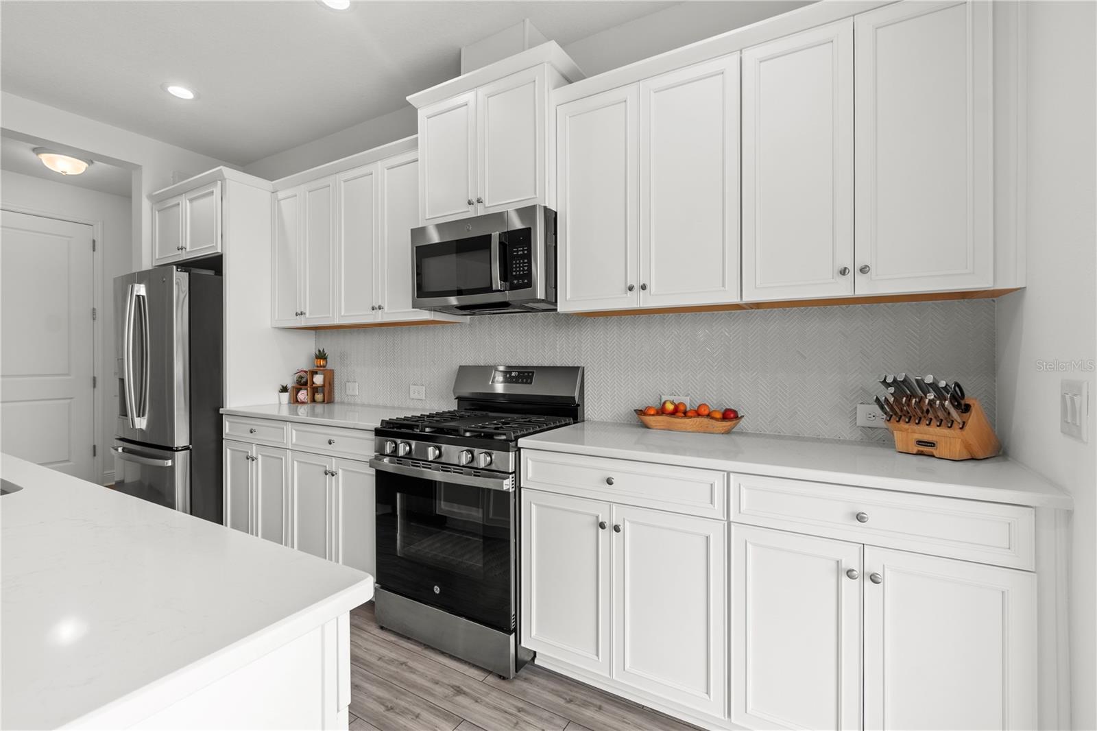 Image 18 of 71 For 9924 Crystal Isle Circle