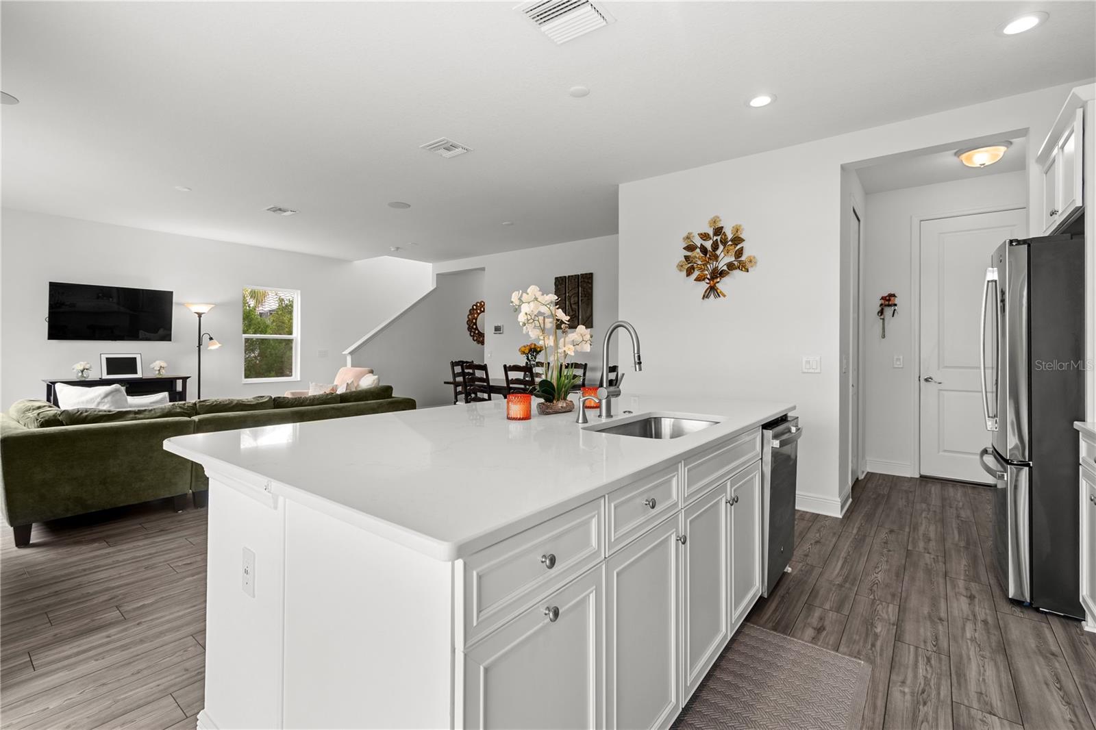 Image 19 of 71 For 9924 Crystal Isle Circle