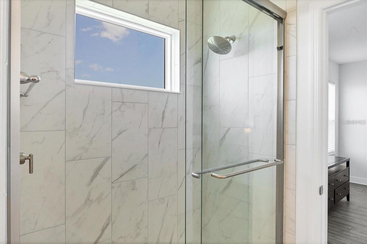 Image 32 of 71 For 9924 Crystal Isle Circle