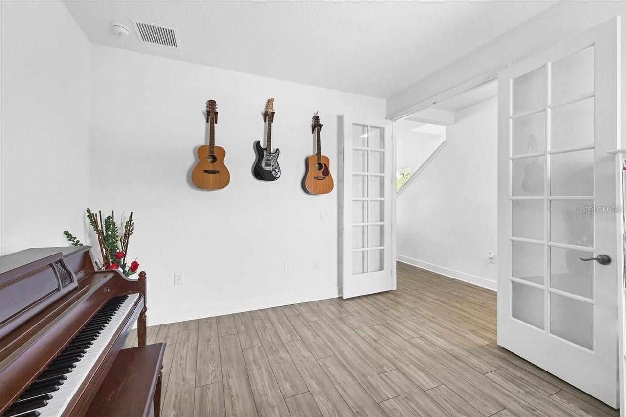 Image 39 of 71 For 9924 Crystal Isle Circle