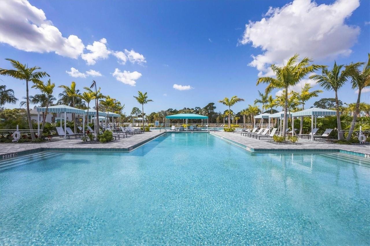 Image 57 of 71 For 9924 Crystal Isle Circle