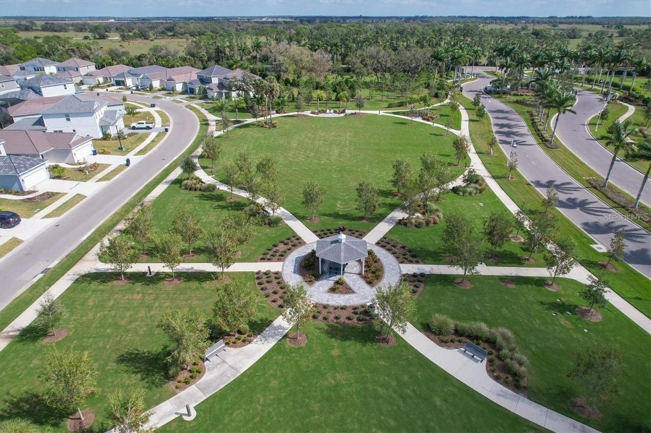 Image 63 of 71 For 9924 Crystal Isle Circle