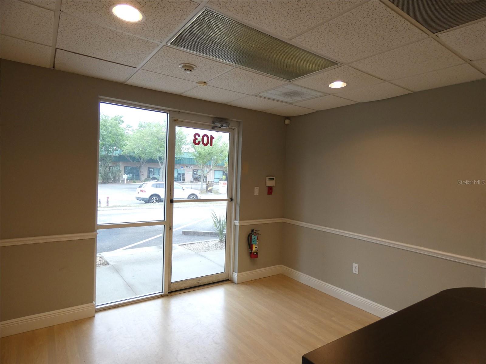 Image 3 of 20 For 1882 Porter Lake Drive 103