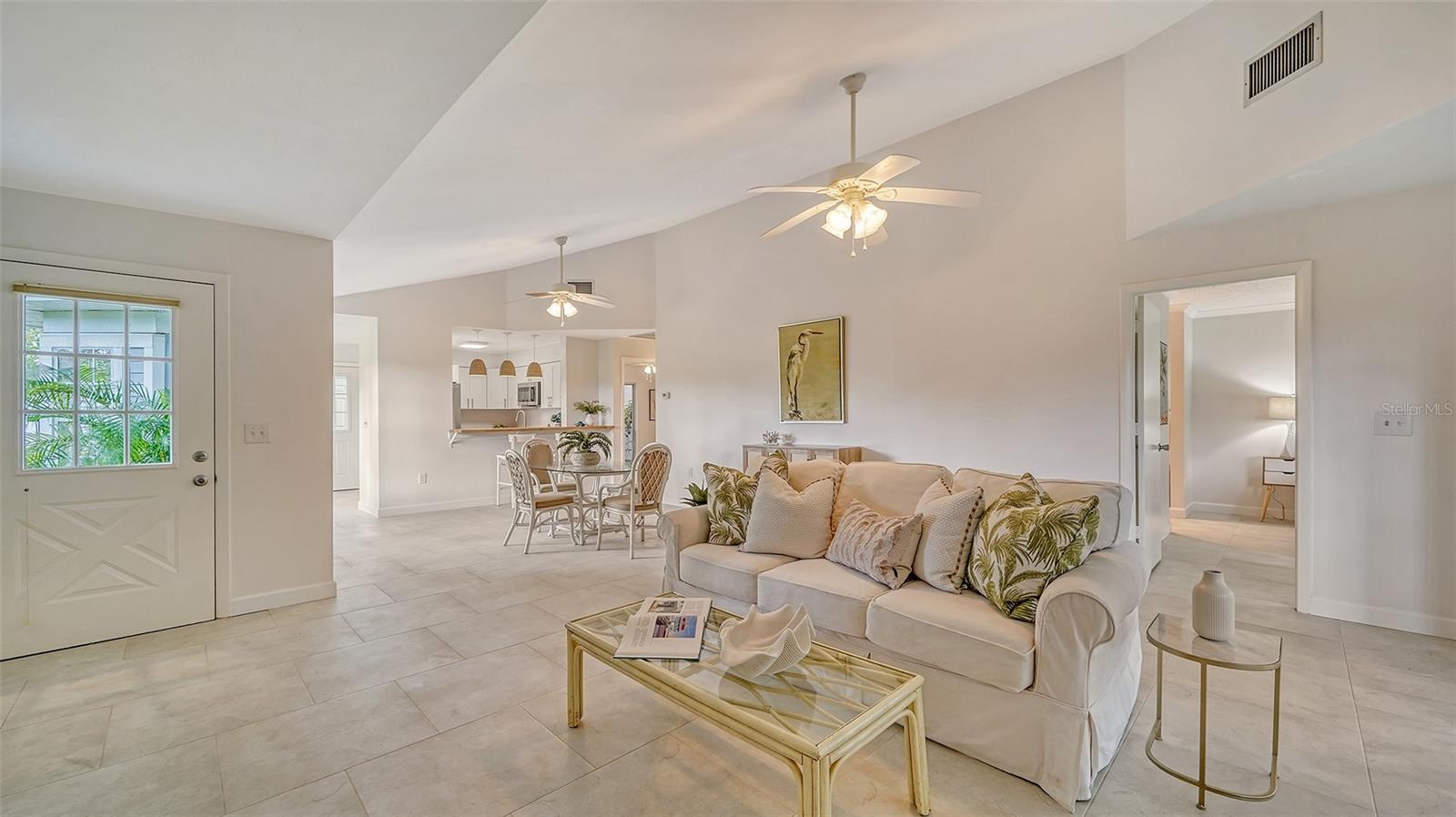 Image 9 of 47 For 6467 Carrington Circle 43