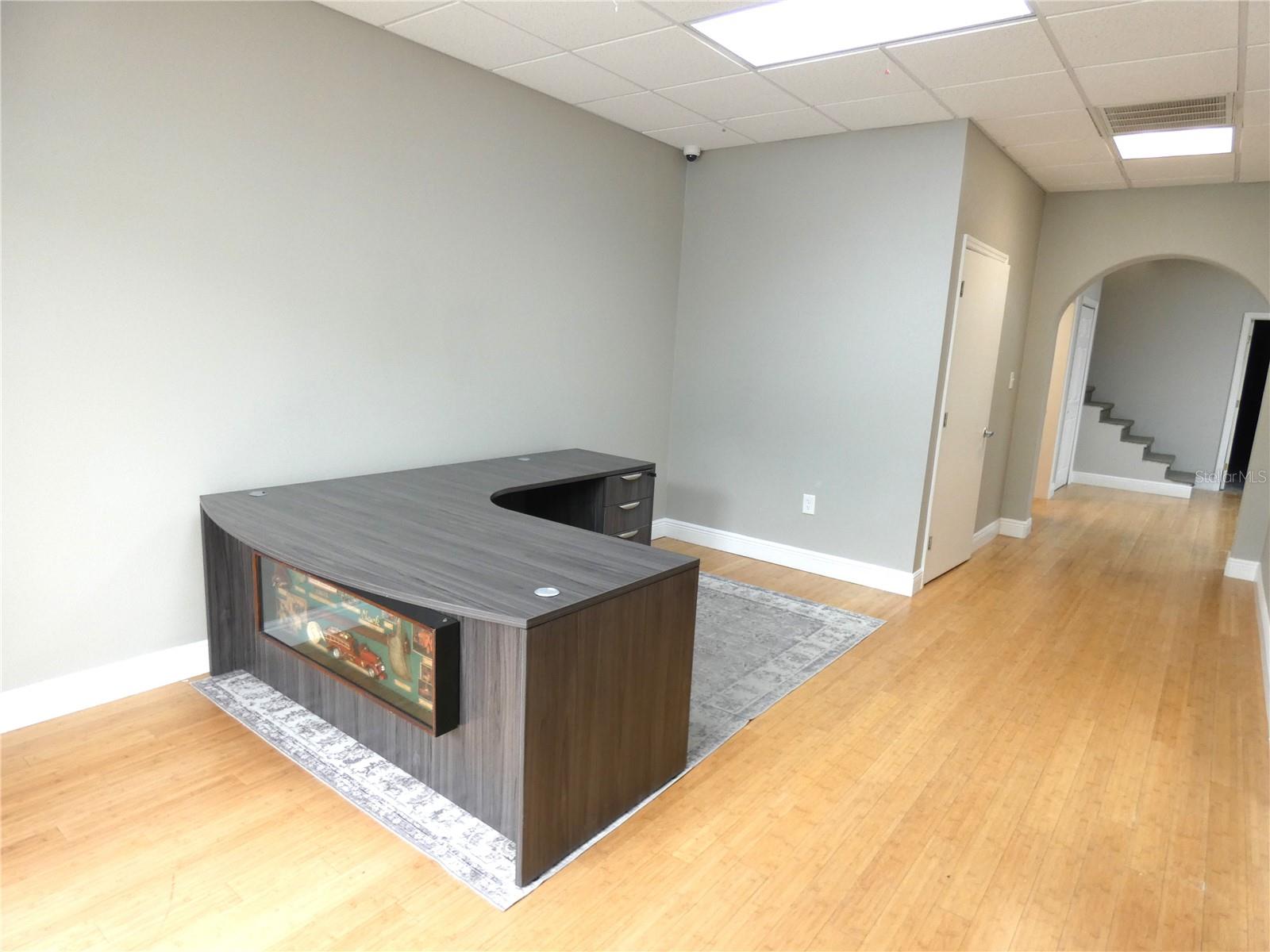 Image 3 of 25 For 1882 Porter Lake Drive 106