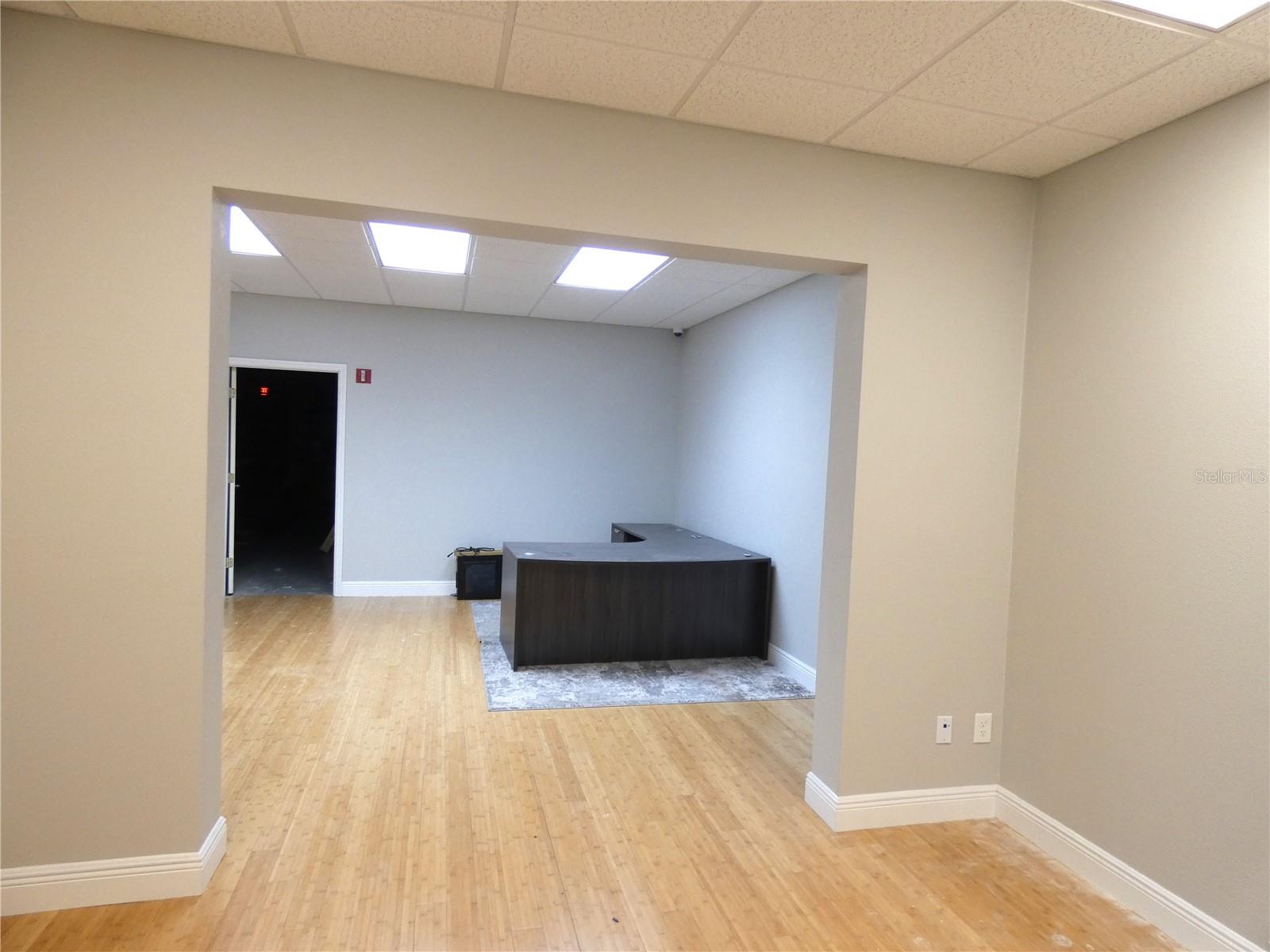 Image 8 of 25 For 1882 Porter Lake Drive 106