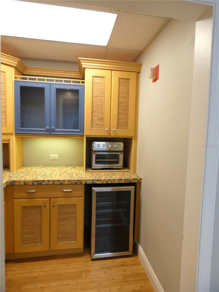 Image 9 of 25 For 1882 Porter Lake Drive 106