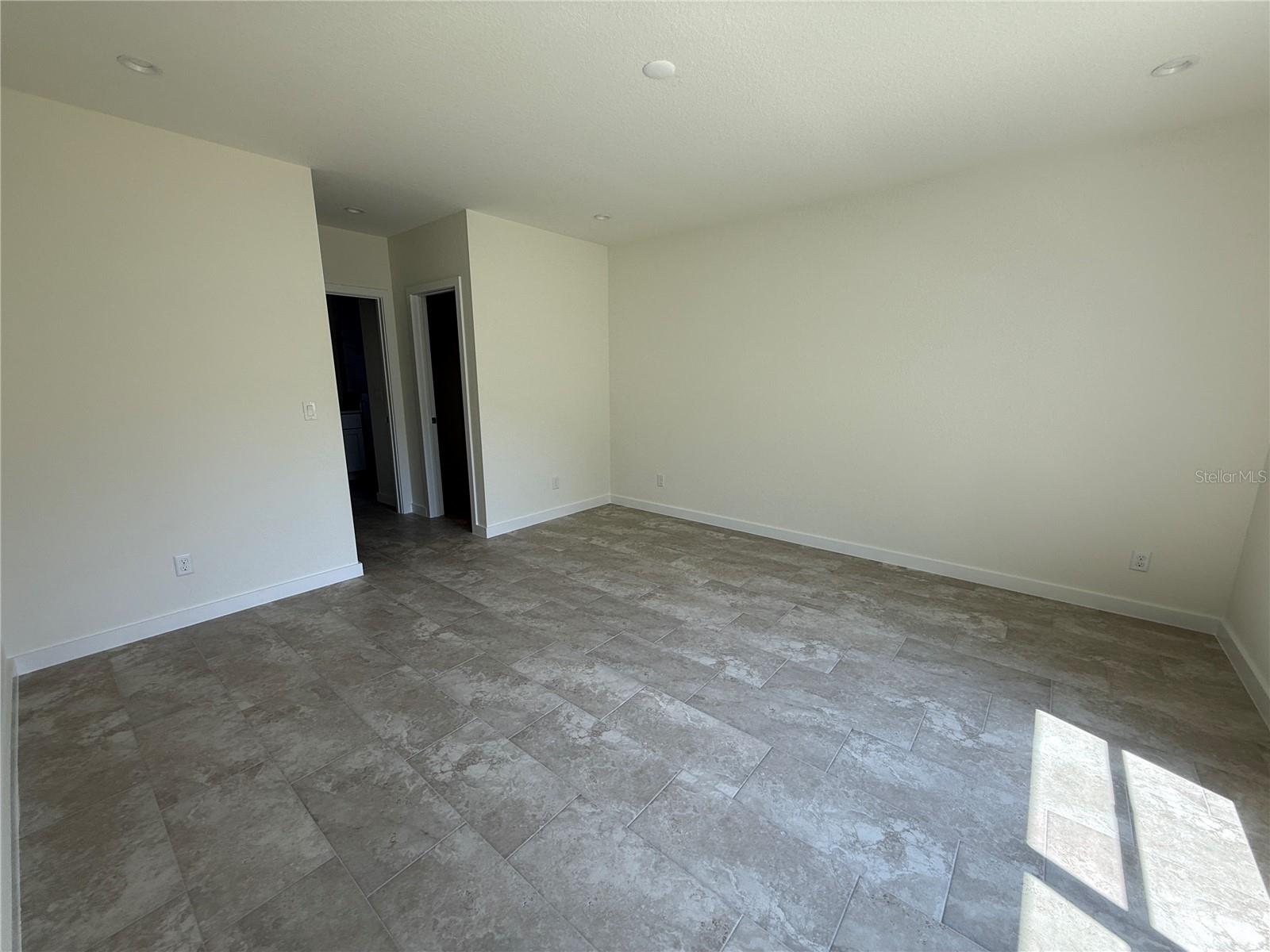 Image 11 of 34 For 4736 Redwood Terrace