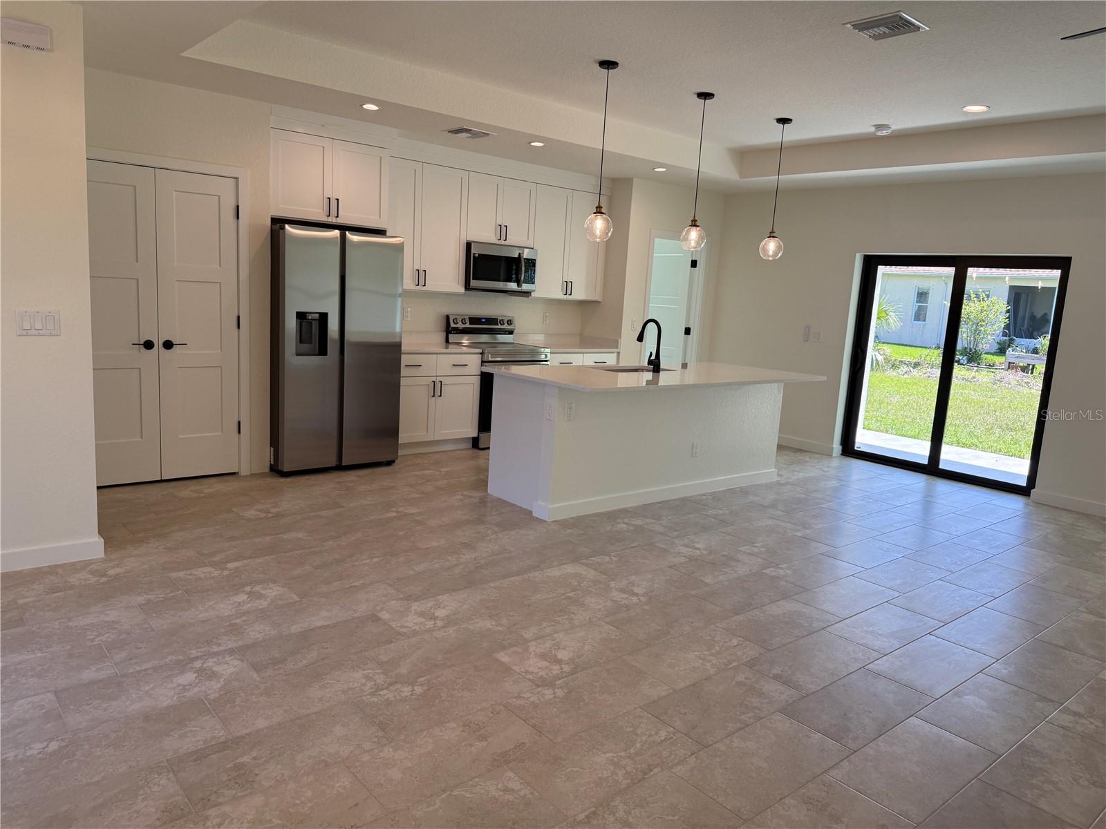 Image 4 of 34 For 4736 Redwood Terrace