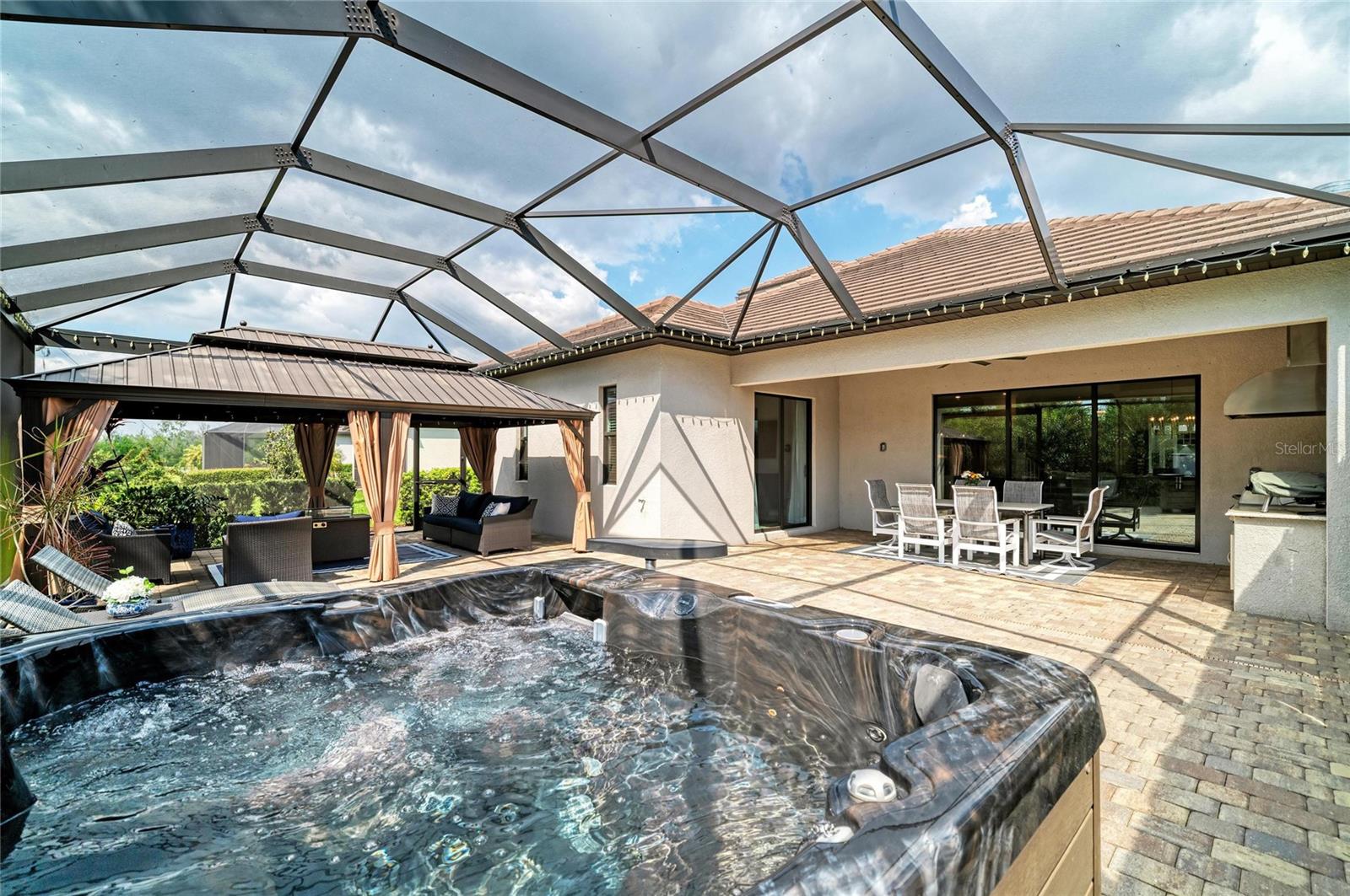 Image 4 of 95 For 6070 Brandon Run