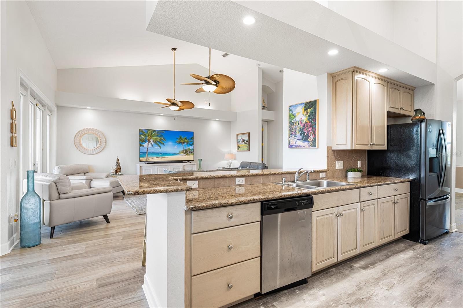 Image 16 of 73 For 71 Gulf Boulevard