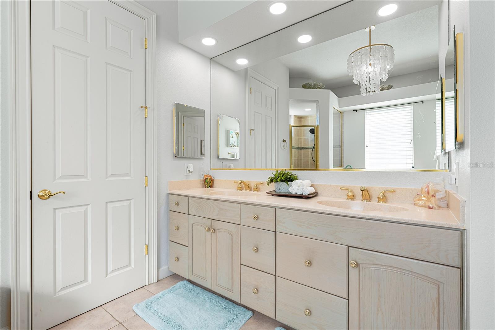 Image 27 of 73 For 71 Gulf Boulevard