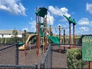 Image 31 of 37 For 18857 Daybreak Drive