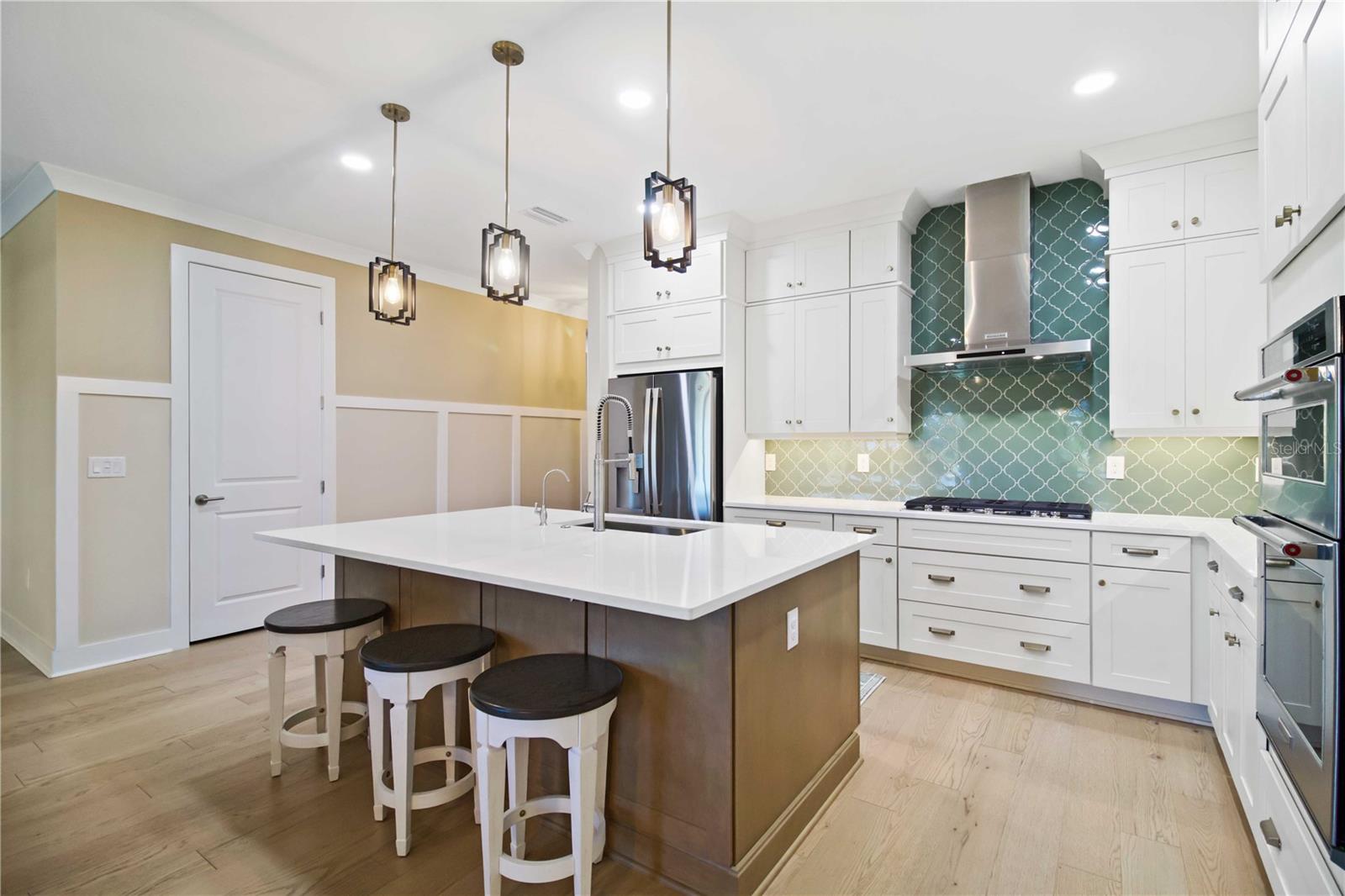 Image 5 of 37 For 18857 Daybreak Drive