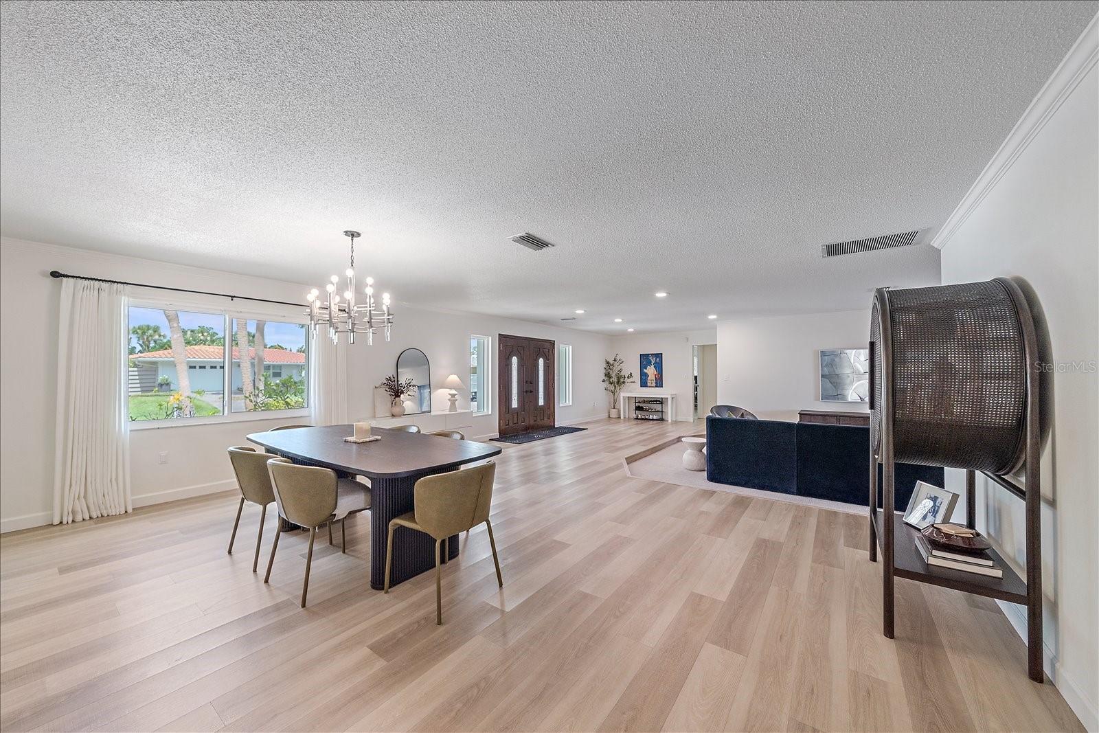 Image 13 of 63 For 1734 Riviera Circle