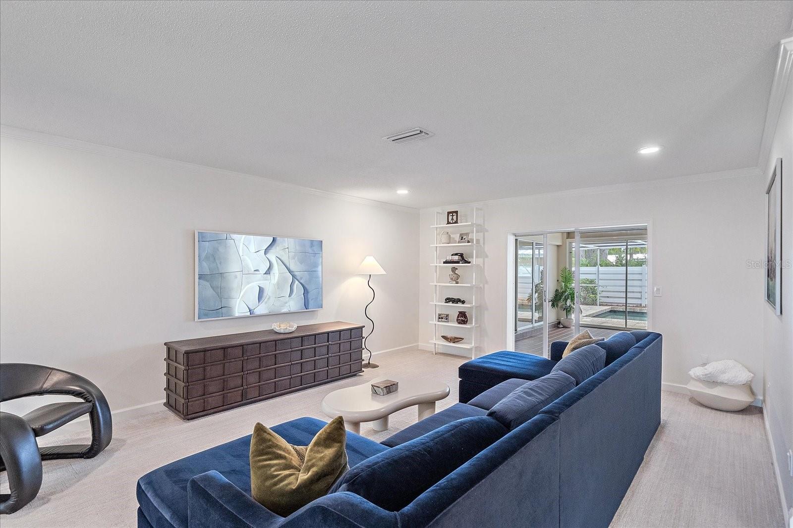 Image 8 of 63 For 1734 Riviera Circle