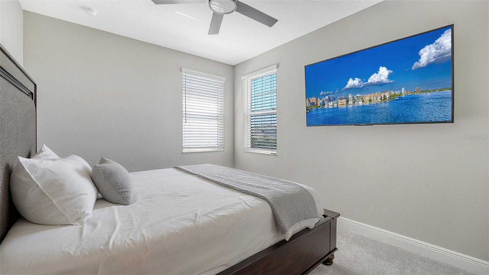 Image 32 of 85 For 16905 Sweetwater Village Drive