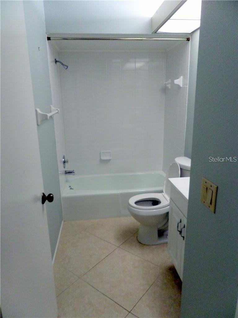 Image 16 of 36 For 3601 Garden Lakes Clenet