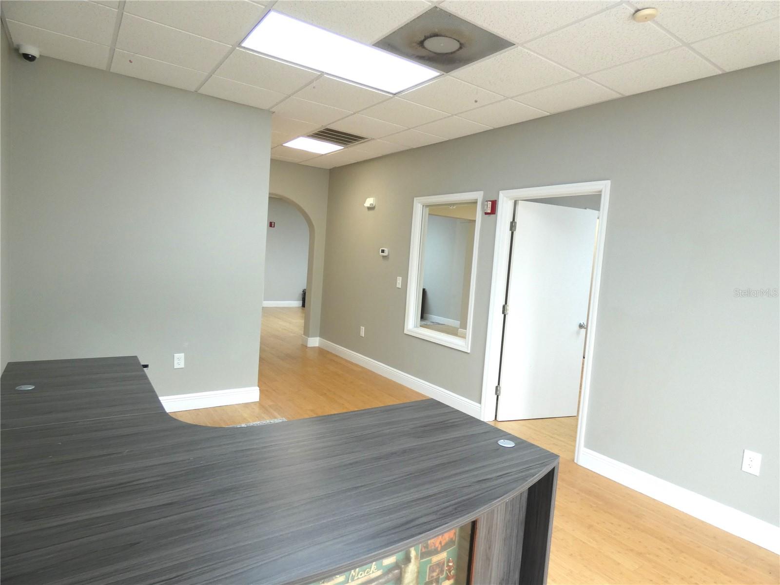 Image 11 of 51 For 1882 Porter Lake Drive 103, 106,