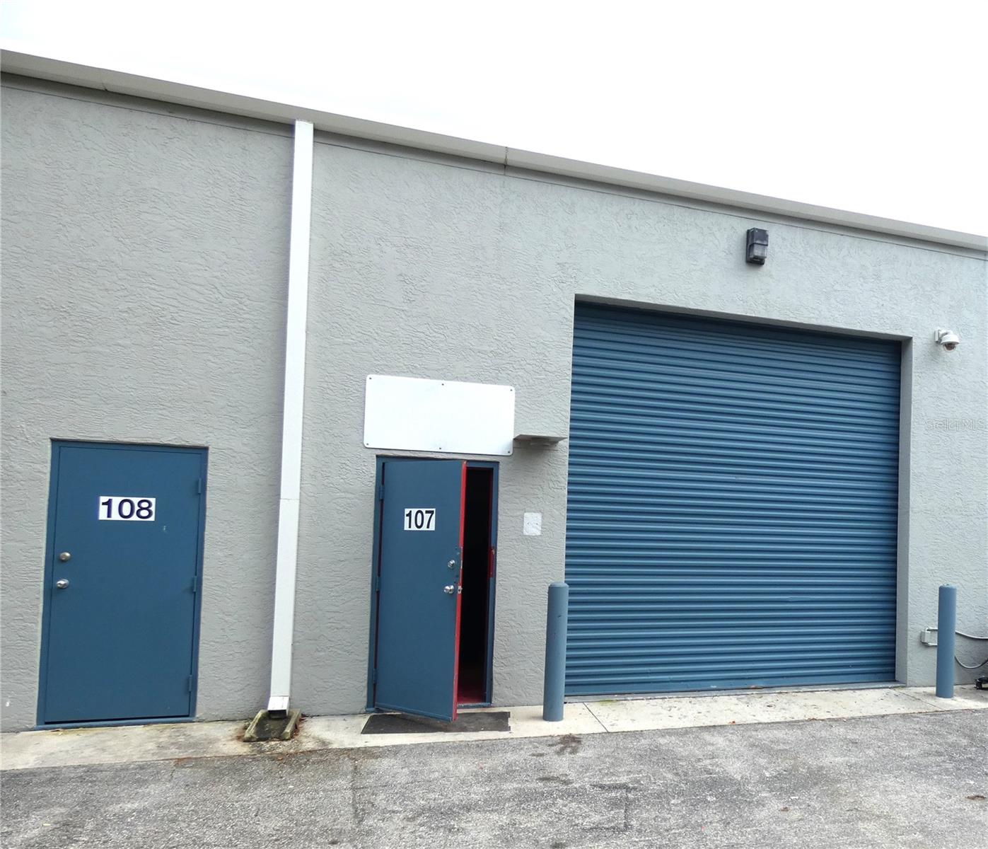 Image 20 of 51 For 1882 Porter Lake Drive 103, 106,