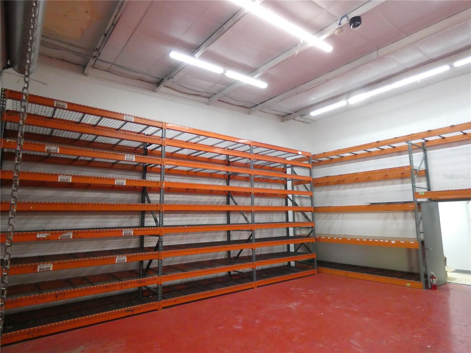 Image 22 of 51 For 1882 Porter Lake Drive 103, 106,