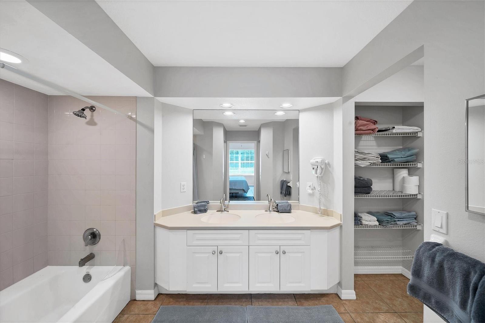 Image 15 of 26 For 3604 54th Drive W 102