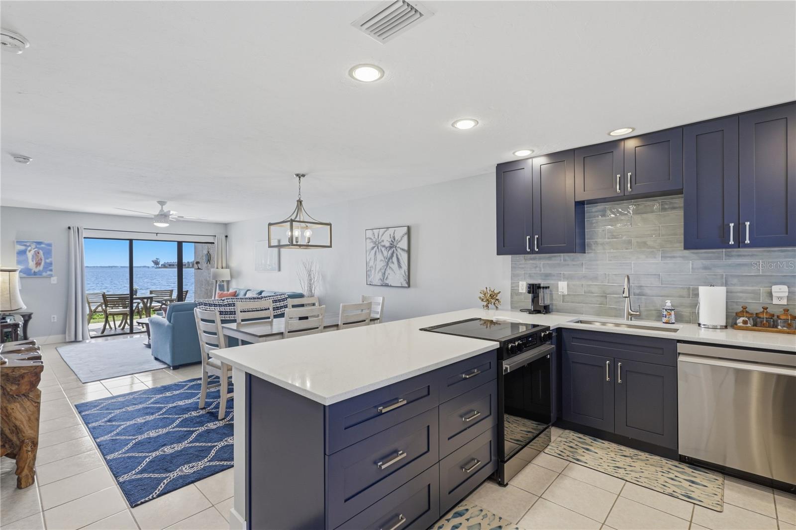 Image 11 of 51 For 1801 Gulf Drive N 142