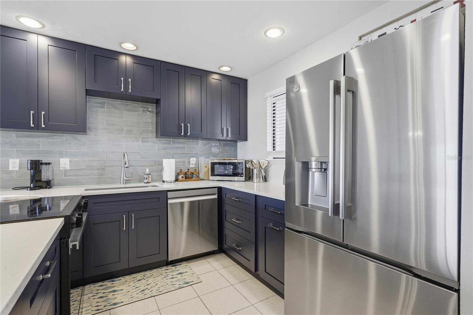 Image 12 of 51 For 1801 Gulf Drive N 142