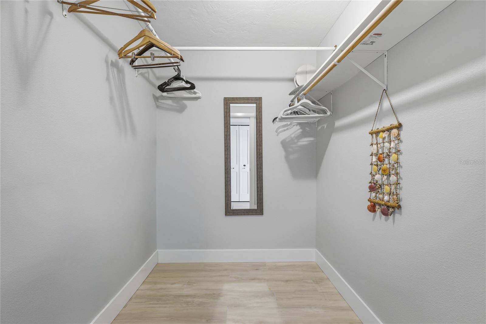 Image 18 of 51 For 1801 Gulf Drive N 142