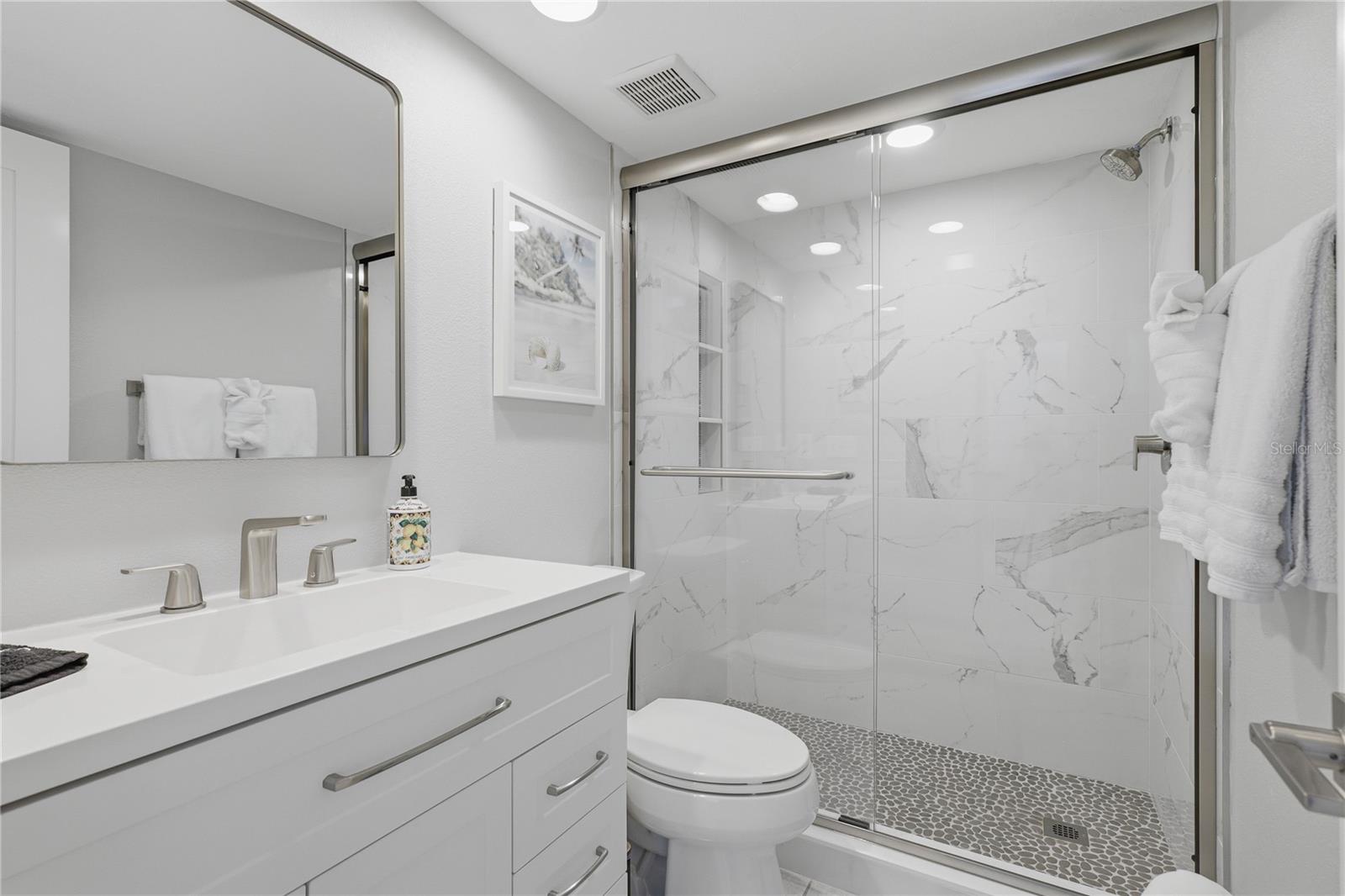 Image 19 of 51 For 1801 Gulf Drive N 142