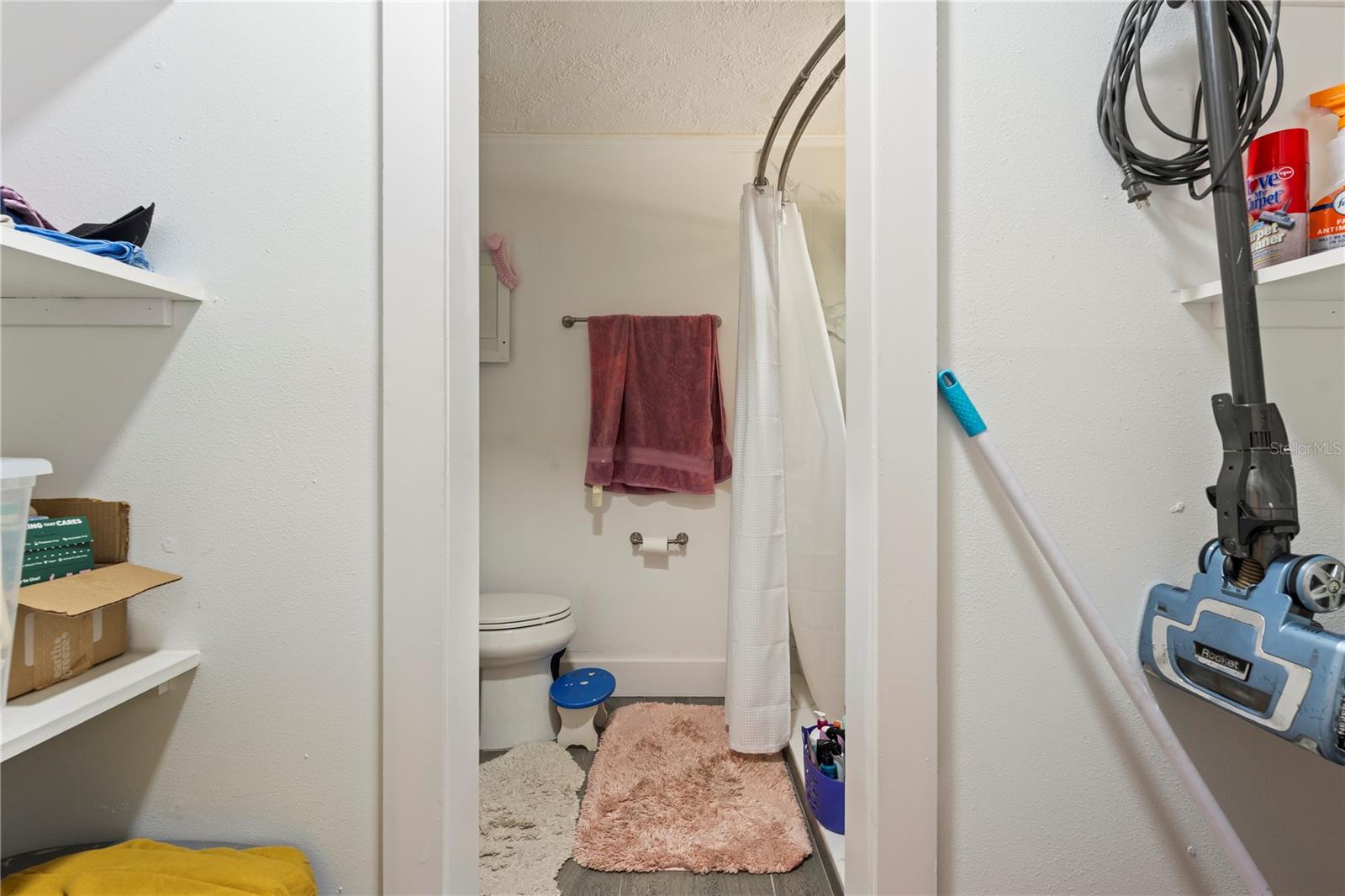 Image 10 of 69 For 1335 40th Street