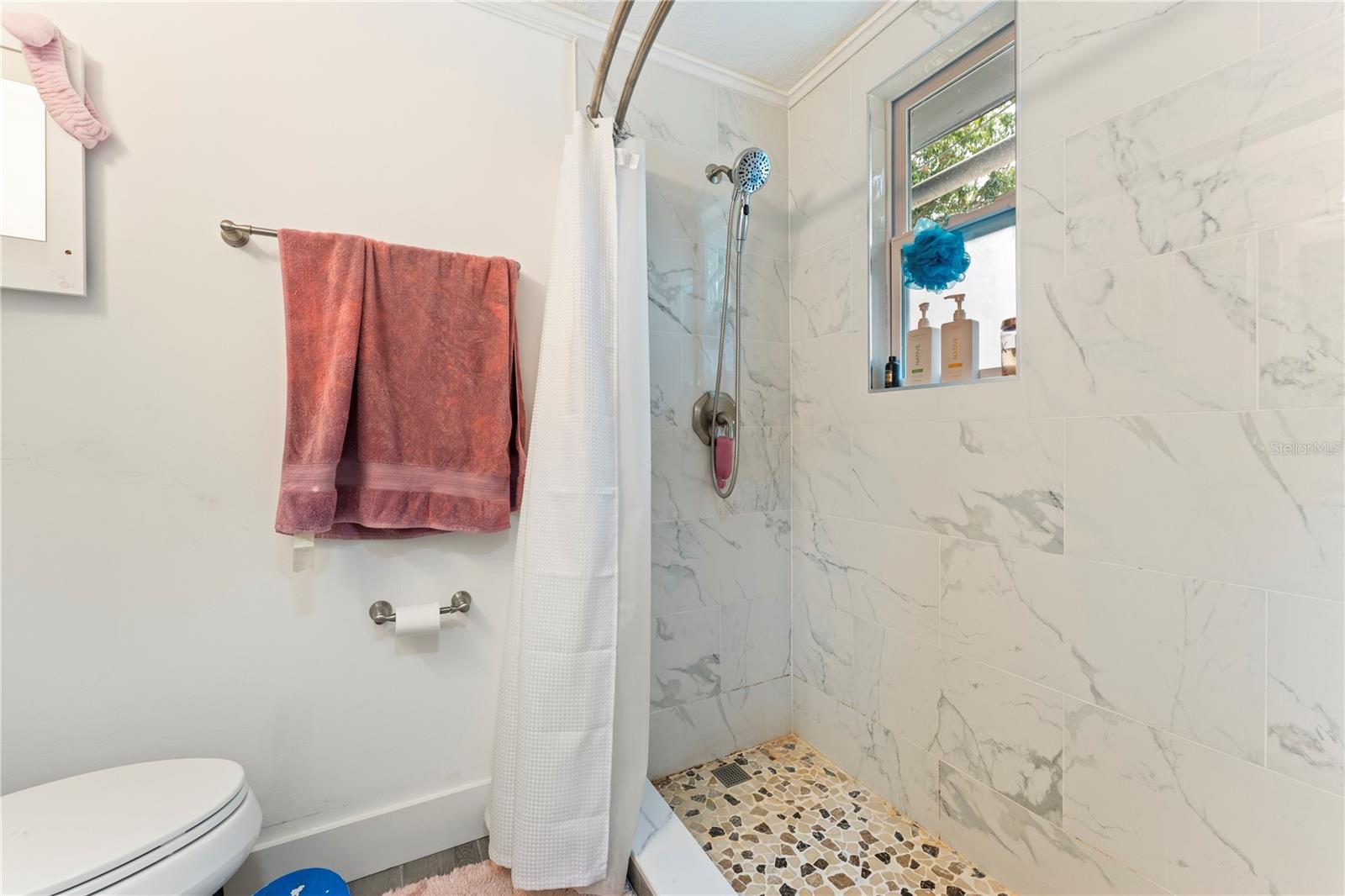 Image 11 of 69 For 1335 40th Street