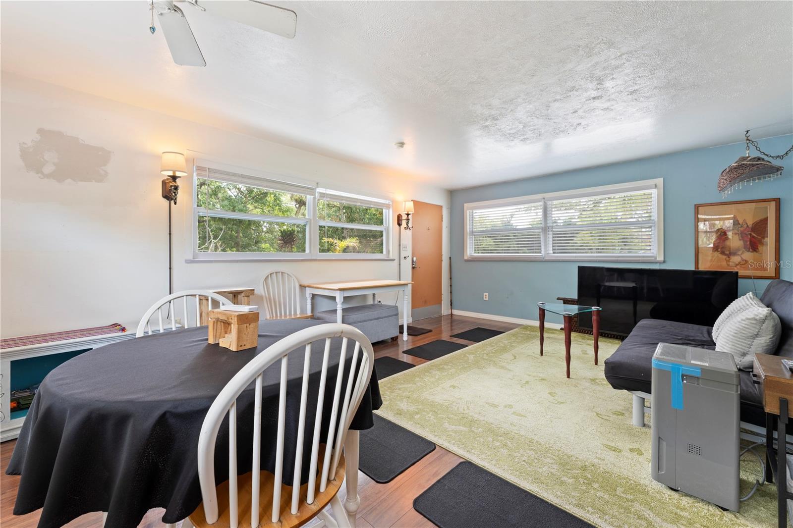 Image 21 of 69 For 1335 40th Street