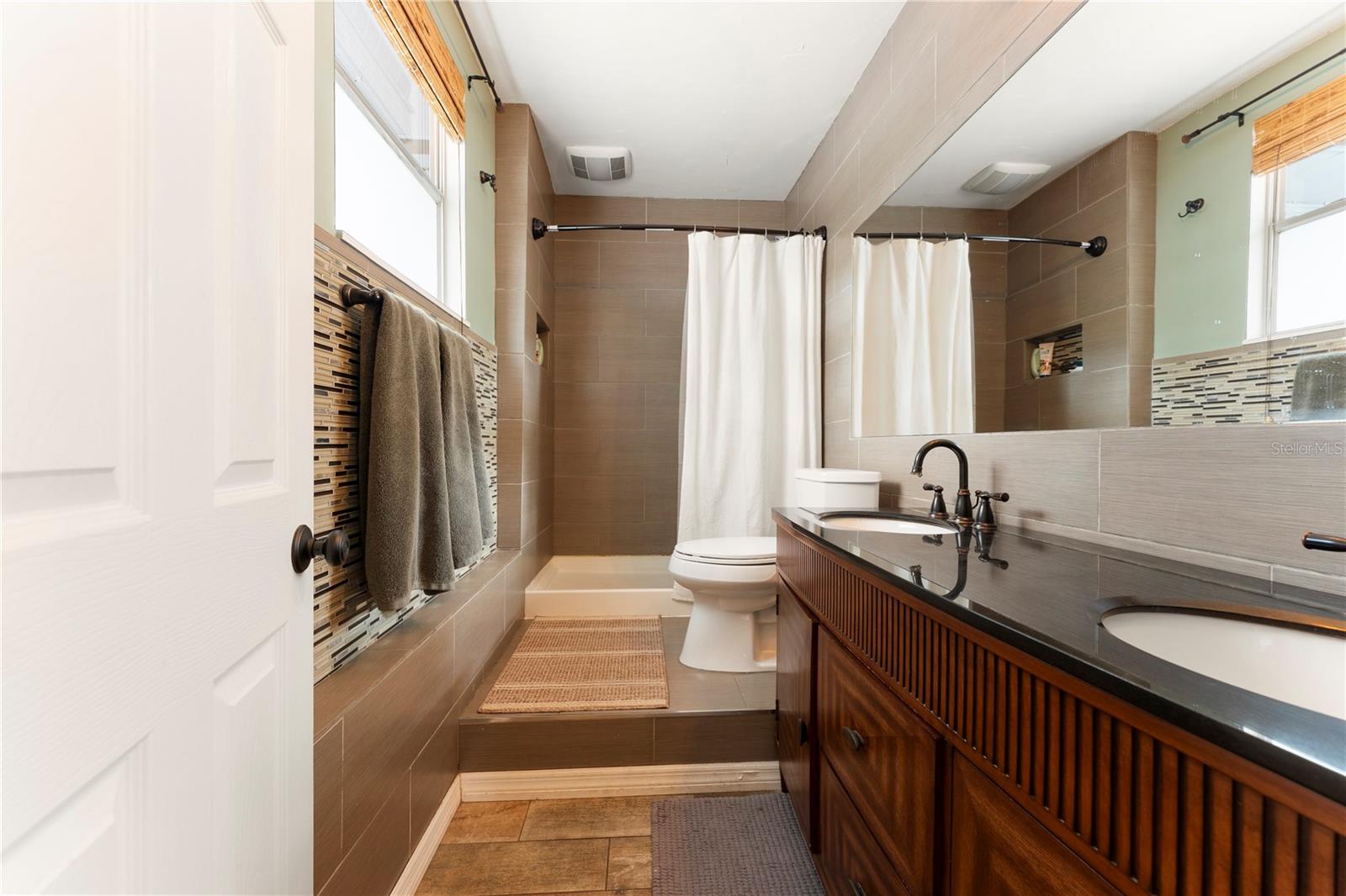 Image 36 of 69 For 1335 40th Street