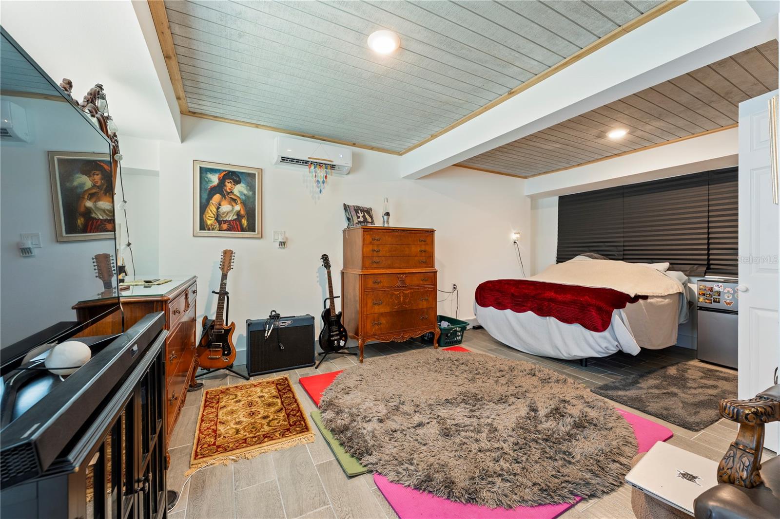 Image 7 of 69 For 1335 40th Street