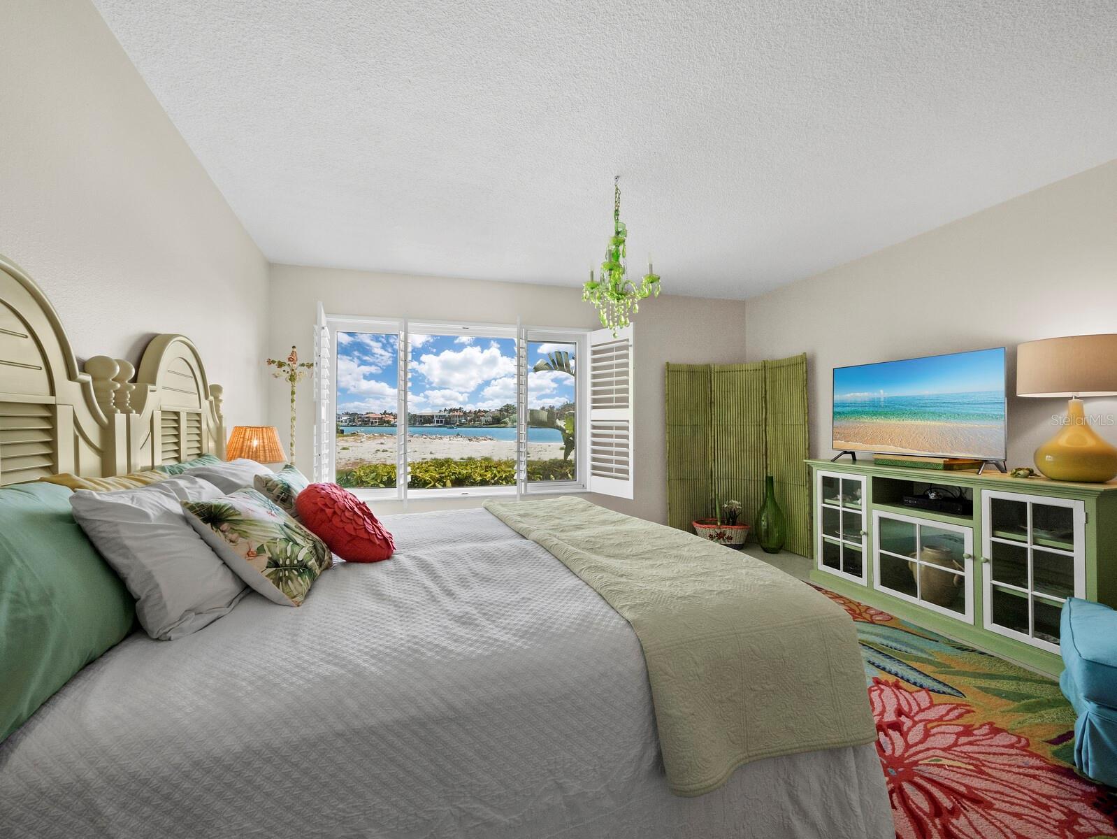 Image 21 of 46 For 100 Sands Point Road 108