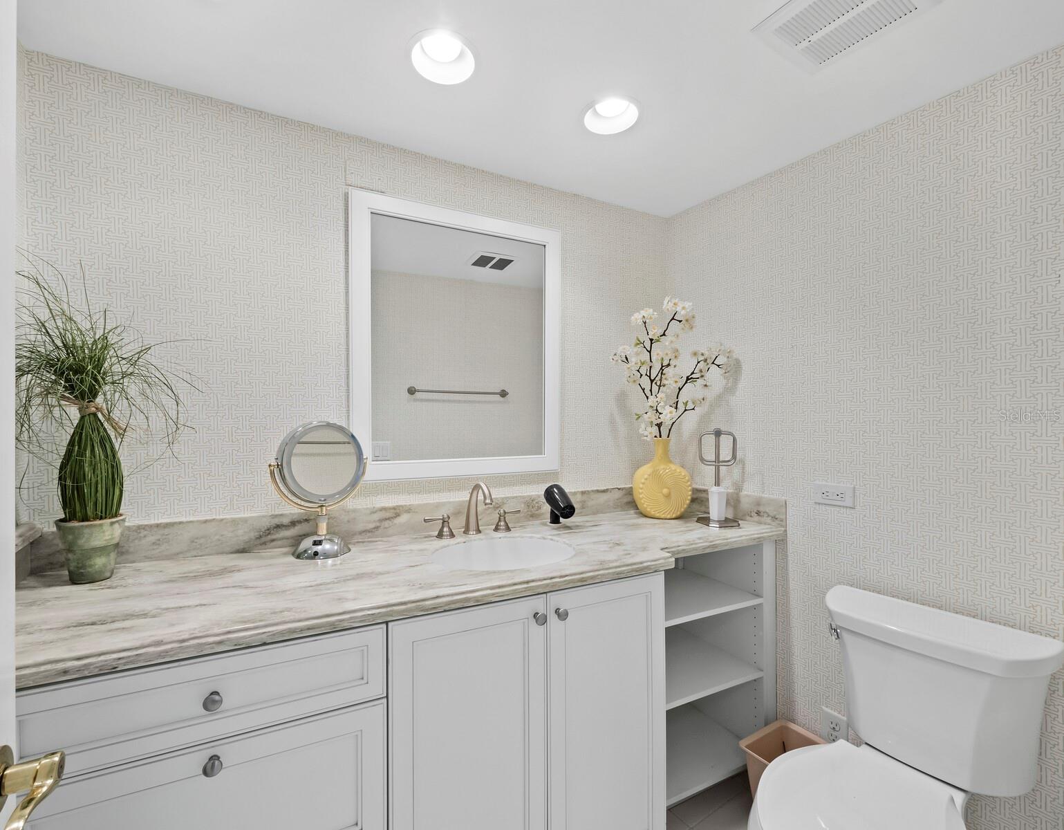 Image 24 of 46 For 100 Sands Point Road 108